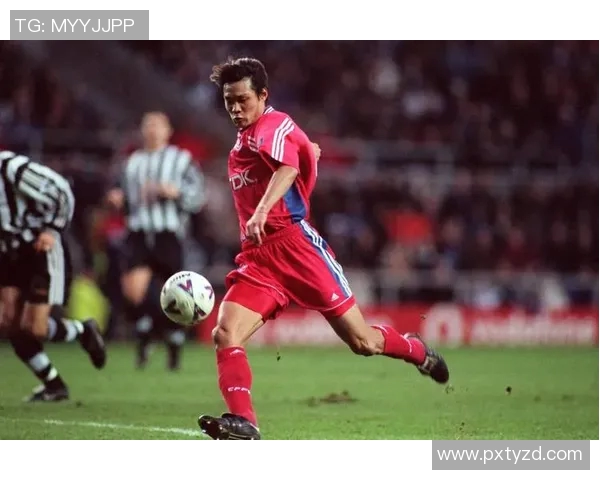 女朋友与足球明星的浪漫赛季在绿茵场上的爱与梦想交织 女朋友与足球明星的浪漫赛季在绿茵场上的爱与梦想交织