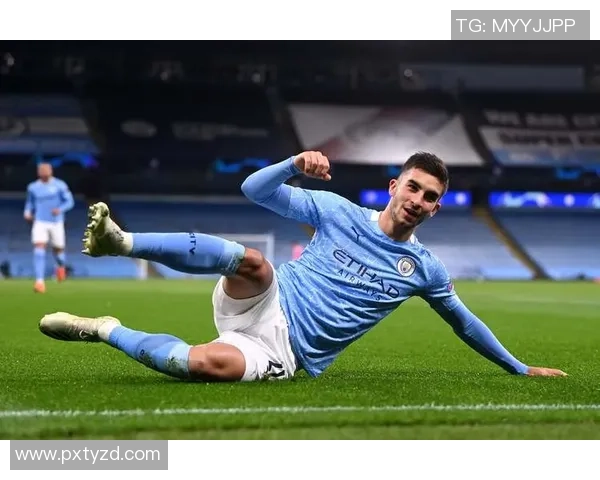 托雷斯足球的传奇之路与现代足球的完美结合探讨